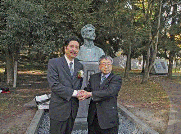 10月24日电 人民网驻日本记者 孙东民 摄影报道)仙台市长藤井先生表示